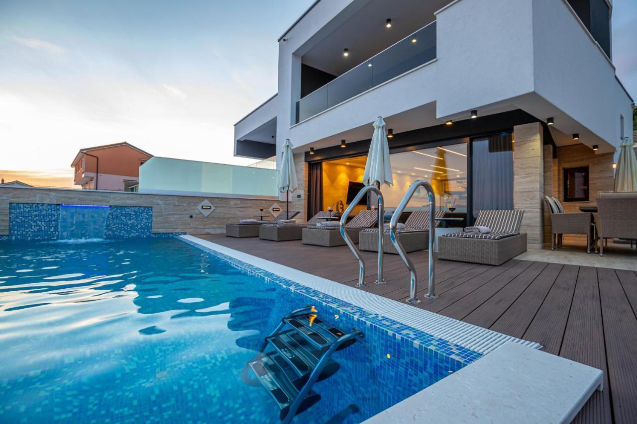 Villa Marassi With Heated Pool, Hot Tub And Sauna Crikvenica Exteriér fotografie