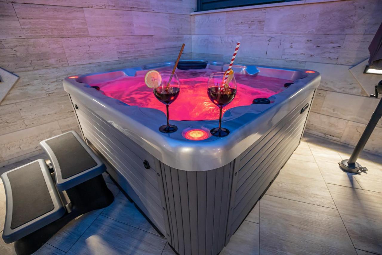 Villa Marassi With Heated Pool, Hot Tub And Sauna Crikvenica Exteriér fotografie